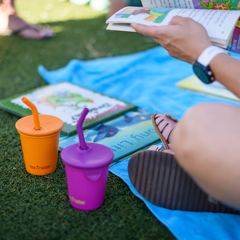 kid-s-sippy-cup-and-wide-water-bottle-set-g2 10oz_kids_cups_straw_reading_blanket_square.jpg