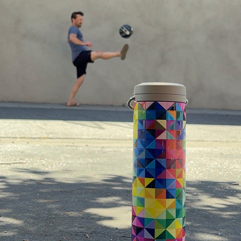 20oz-tkwide-with-twist-cap-mosaic-l3 20oz_tkwide_bottle_seasonal_mosaic_soccerball_player_square.jpg