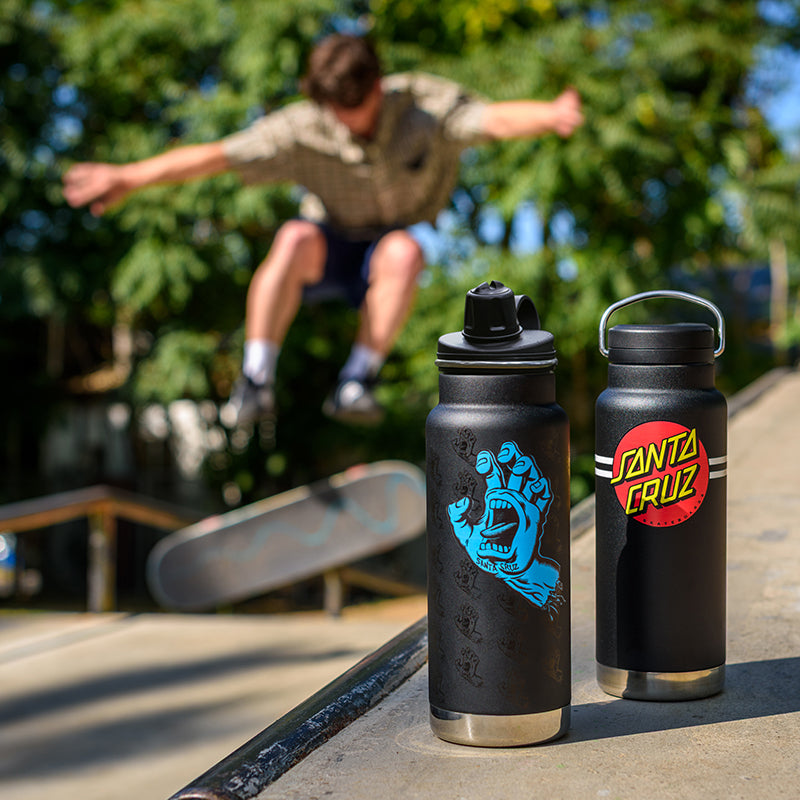 32oz-tkwide-with-twist-cap-santa-cruz-t8 32oz_20oz_water_bottles_santacruz_skater_ramp_square.jpg