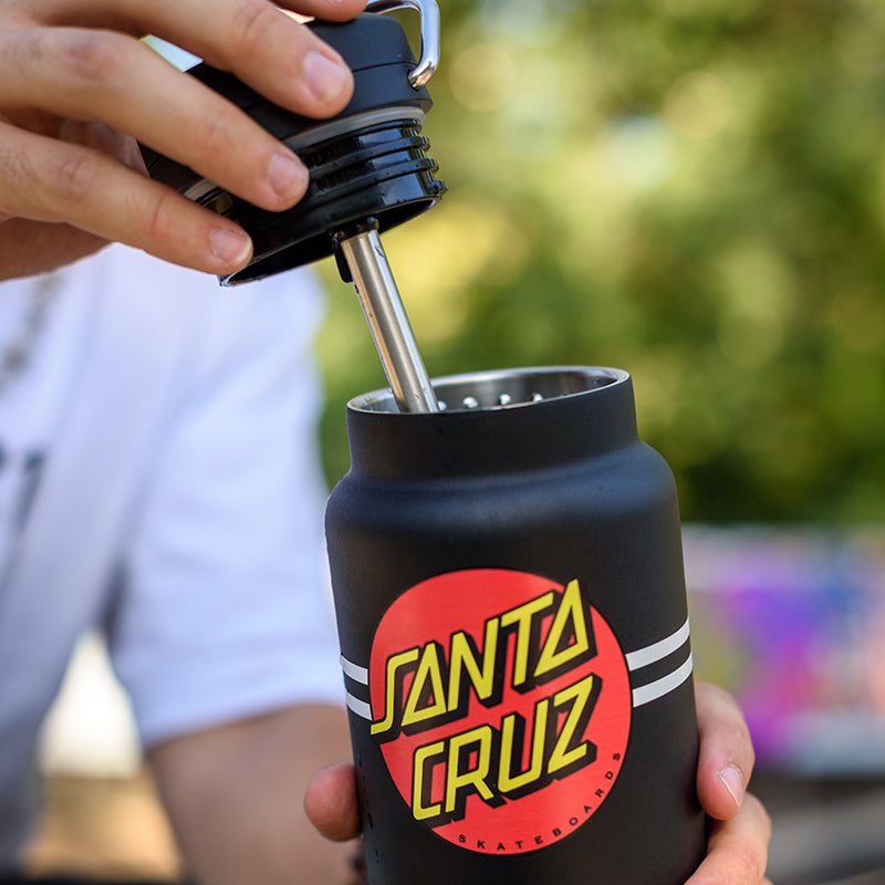 32oz-tkwide-with-twist-cap-santa-cruz-t8 32oz_tkwide_twist_water_bottle_santacruz_dot_lidoff_square.jpg