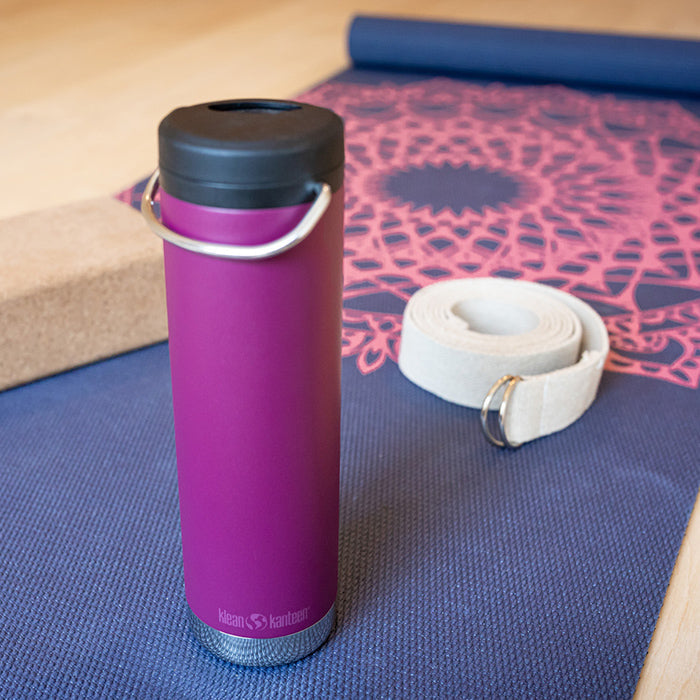 tkwide-twist-cap-with-straw-kit-d6 K20TKWPT-PP-T-TWIST-yoga_bottle_closed_lifestyle_a5ac6535-9c60-42bb-86fe-b94b5cef2b68.jpg