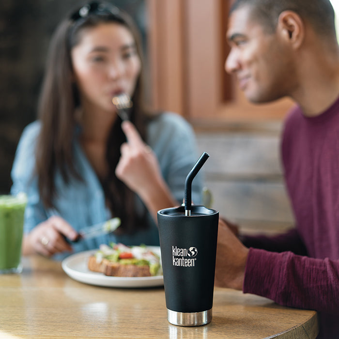 steel-straw-8mm-k8 coffee-tumbler-metal_straw_lifestyle.jpg