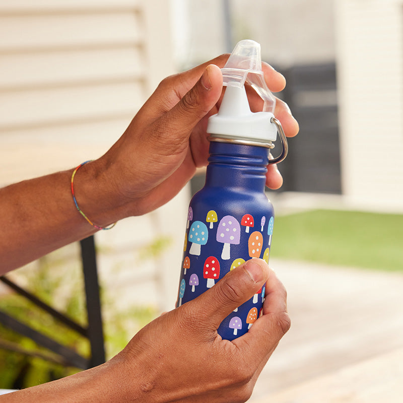 12oz-kid-s-classic-sippy-i3 kid_sippy_12oz_closeup_dustcover_square.jpg