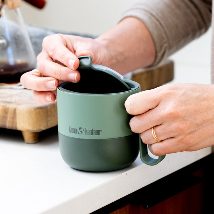 flip-lid-s0 rise_flip_lid_large_coffee_mug.jpg