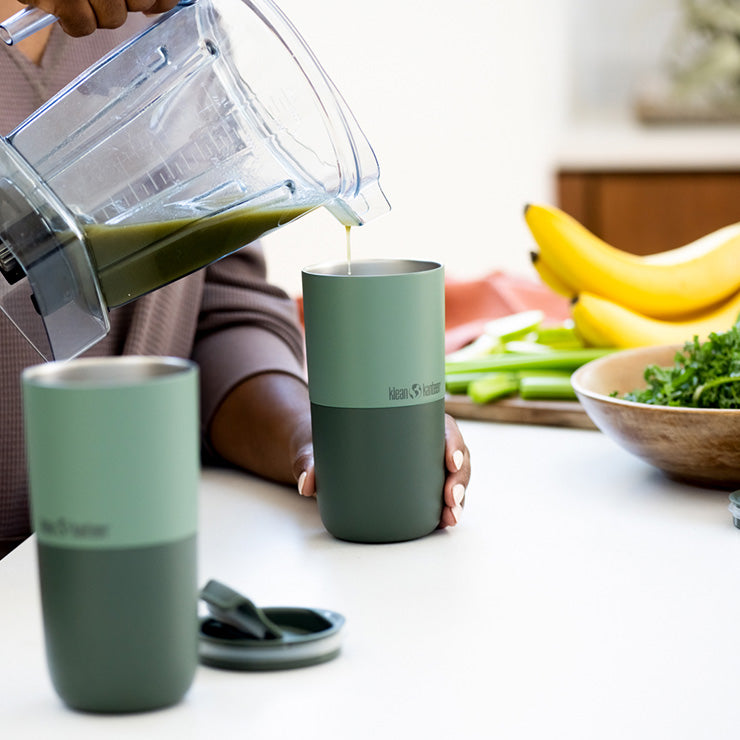 smoothie-set-n6 smoothie_kit_rise_tumbler_smoothie_pour.jpg