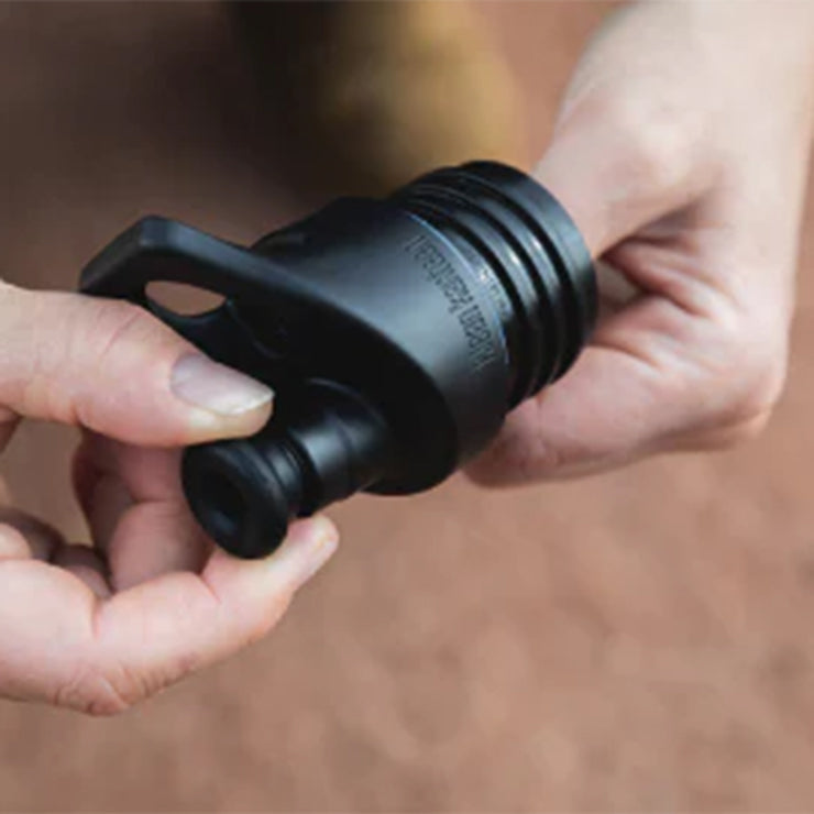 classic-sport-cap-t5 sport_cap_maintenance_kit_pull_valve_out_lifestyle.jpg