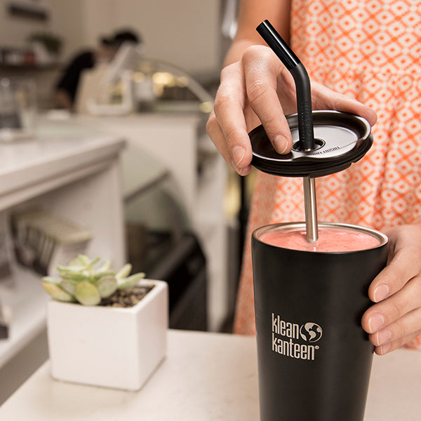 tumbler-straw-lid-with-straw-x1 steel_straw_smoothie-At-Counter-With-Lid_lifestyle_a071dbd2-9fd8-4eea-b04c-2a3732ff8612.jpg