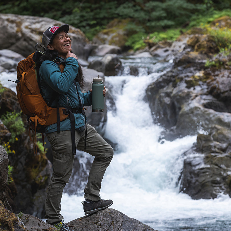 32oz-tkwide-with-twist-cap-b4 tkwide_32oz_insulated_bottle_twist_backpack_river_guy_square.jpg